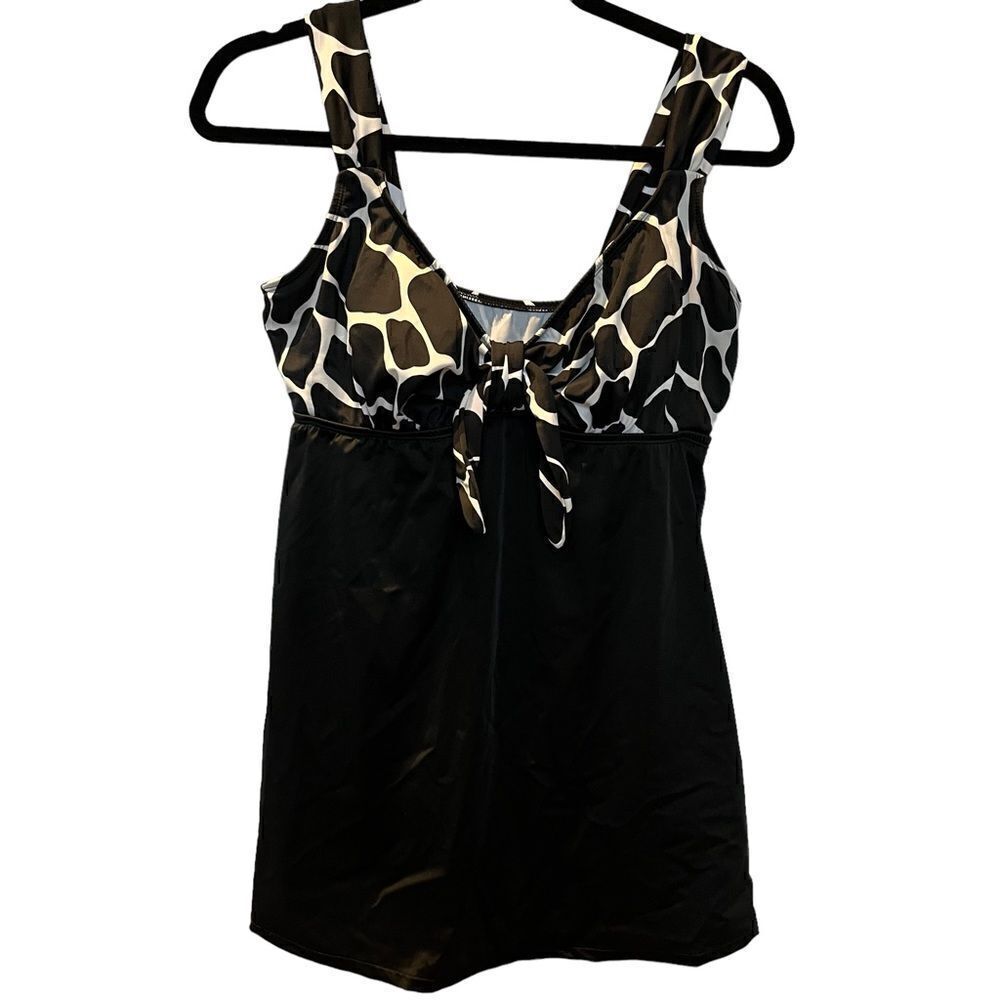 Longitude Women's One Piece Swim Suit Black and white Mosaic Size 16